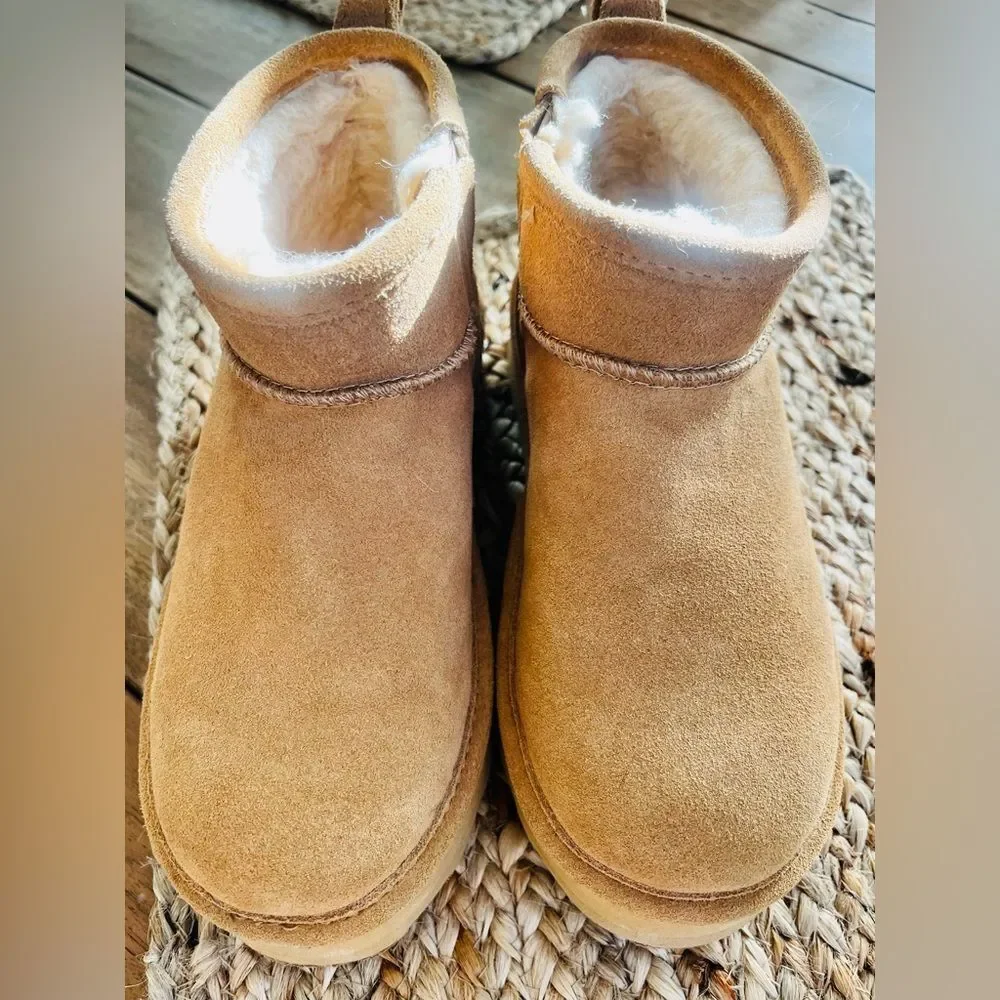RETRO BearPaw SUPER SHORTY ICED COFFEE ankle boots; Size 4-5. NWOT!